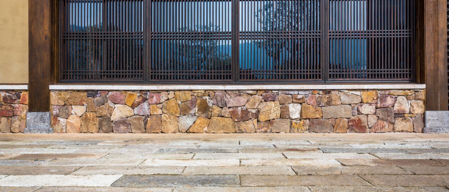 How to Choose the Perfect Sandstone for Outdoor Paving